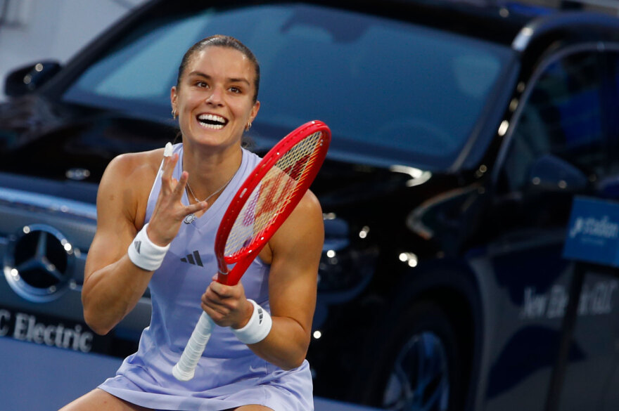 Στο WTA 250 Athens Open Κυριάκος, Μαρέβα και Κωνσταντίνος Μητσοτάκης: Είδαν τη Σάκκαρη να προκρίνεται στα ημιτελικά, βίντεο και φωτογραφίες