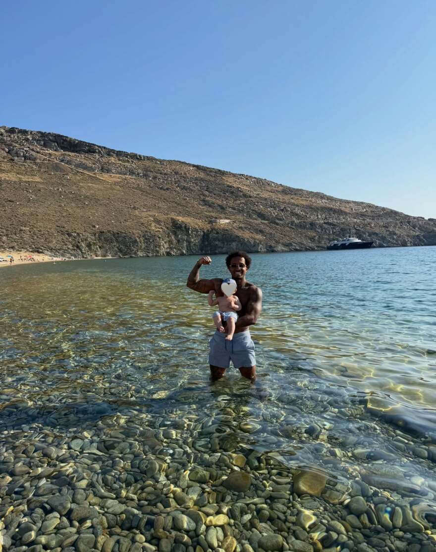 Light και Άννα Θεοδωρίδη: Οι πρώτες διακοπές με τον γιο τους