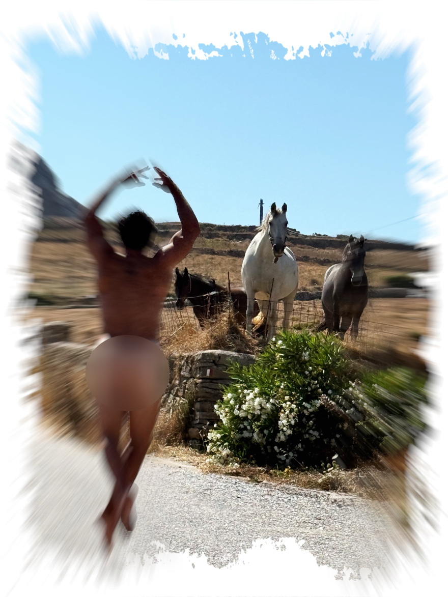 Η Ρούλα Ρέβη φωτογραφίζει ολόγυμνο τον Αποστόλη Τότσικα