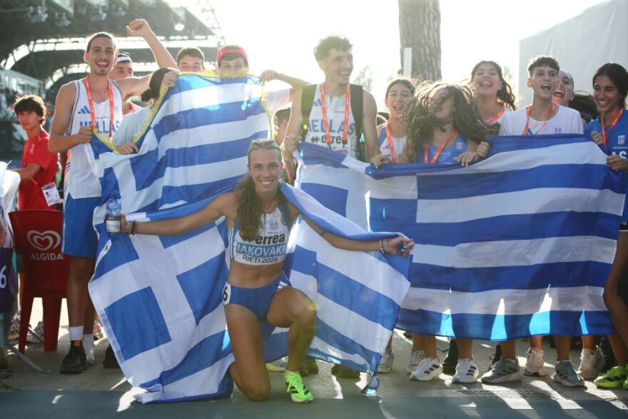 Ευρωπαϊκό πρωτάθλημα στίβου Κ18: Πρωταθλήτρια στα 400 μ. με απίστευτο ρεκόρ η Ελένη Ιακωβάκη, δείτε βίντεο