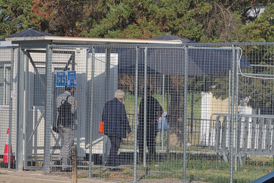 Συνεχίζεται η δίκη για την τραγωδία των Τεμπών με τις αγορεύσεις των συνηγόρων υπεράσπισης