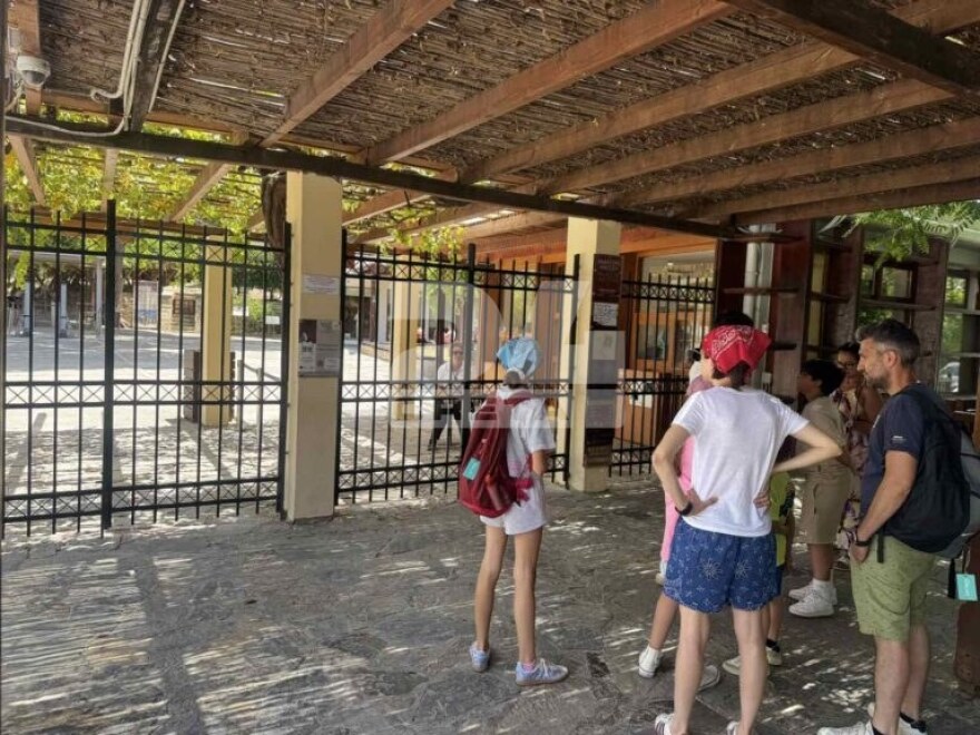 Κλειστή και σήμερα η Κνωσός λόγω καύσωνα, δείτε φωτογραφίες