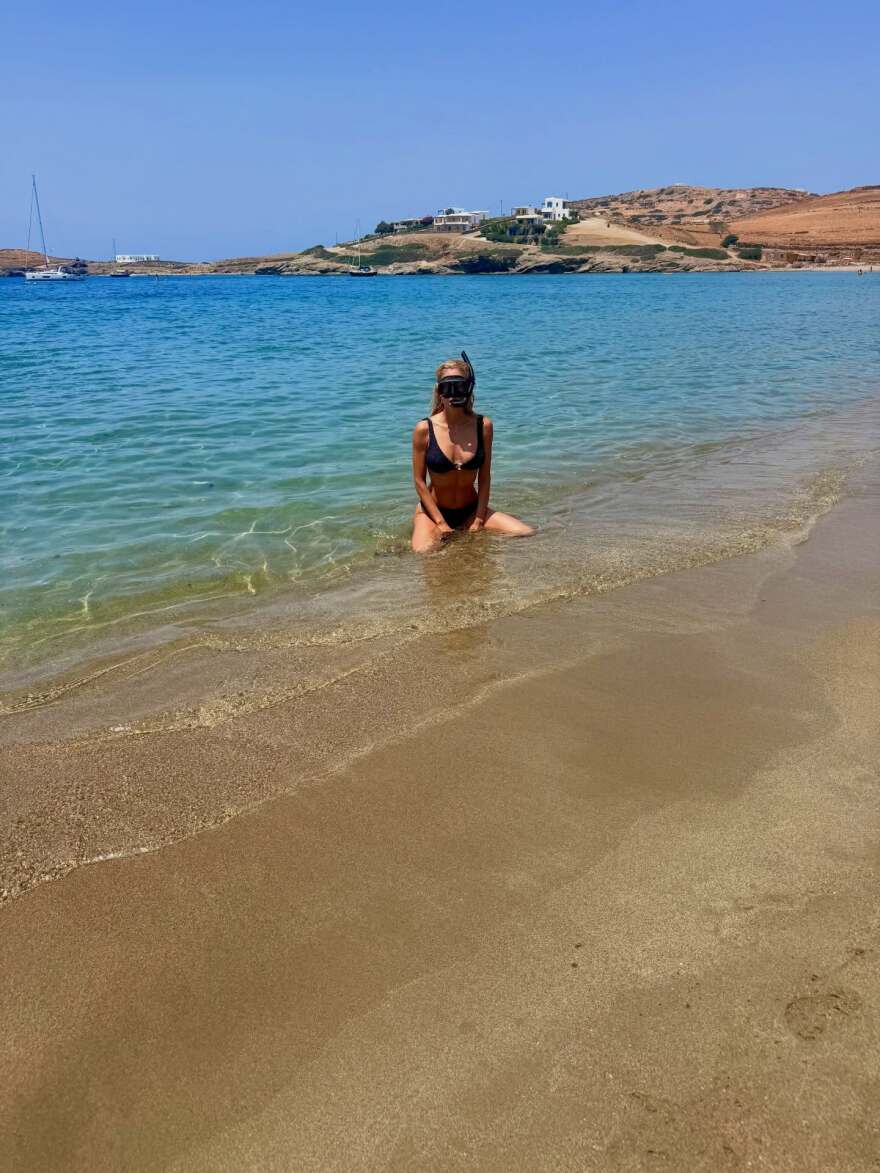 Οι φωτογραφίες της Δούκισσας Νομικού από τις οικογενειακές διακοπές στη Σχοινούσα: Τα πιο σπουδαία πράγματα στη ζωή δεν κοστίζουν τίποτα, έγραψε