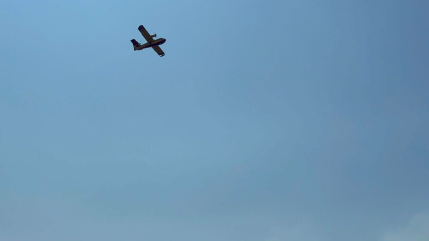 Φωτιά στο Δερβένι στη Θεσσαλονίκη, επιχειρούν 7 εναέρια μέσα, ήχησε 112