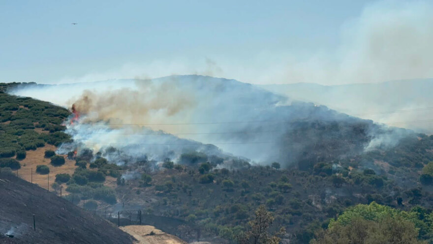 Φωτιά στο Δερβένι στη Θεσσαλονίκη, επιχειρούν 7 εναέρια μέσα, ήχησε 112