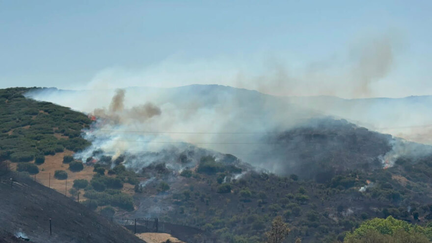 Φωτιά στο Δερβένι στη Θεσσαλονίκη, επιχειρούν 7 εναέρια μέσα, ήχησε 112