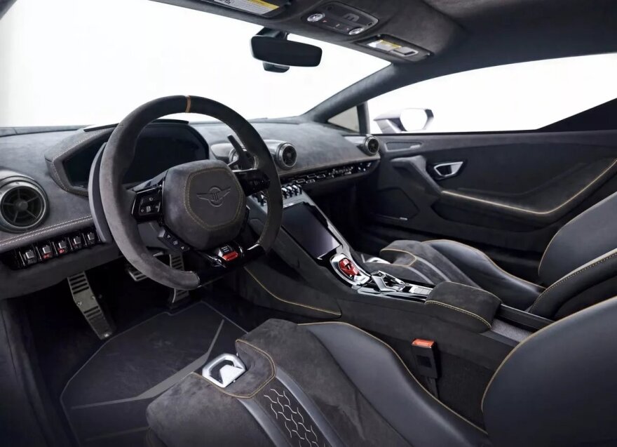 Η Rezvani δημιουργεί μια διαφορετική Lamborghini Huracan Sterrato
