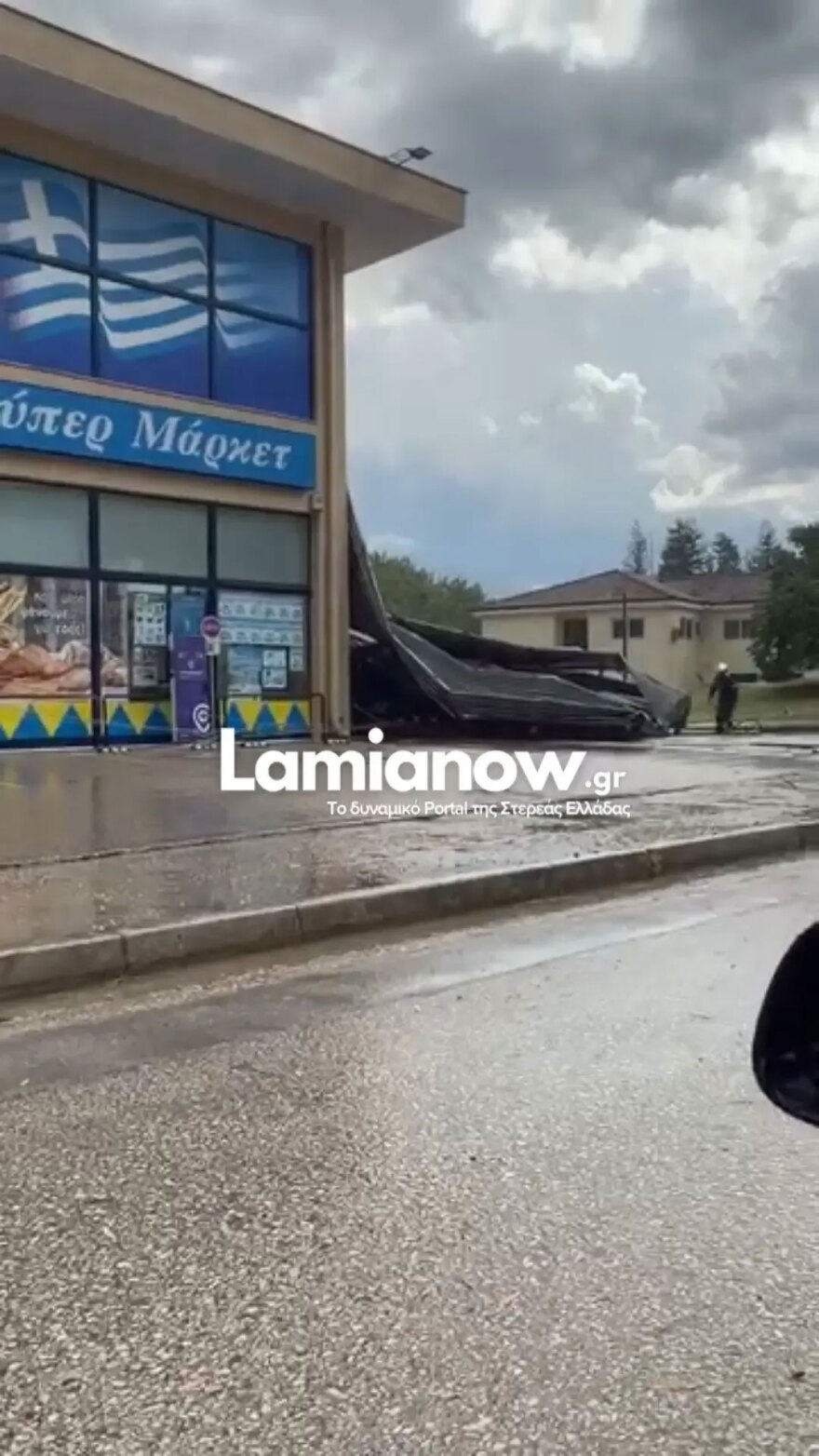 Μπουρίνι χτύπησε την Αθήνα, κλειστή η Πειραιώς σε Χαμοστέρνας και Πέτρου Ράλλη - Σε εξέλιξη η κακοκαιρία σε όλη τη χώρα, έχουν πέσει πάνω από 112.000 κεραυνοί 