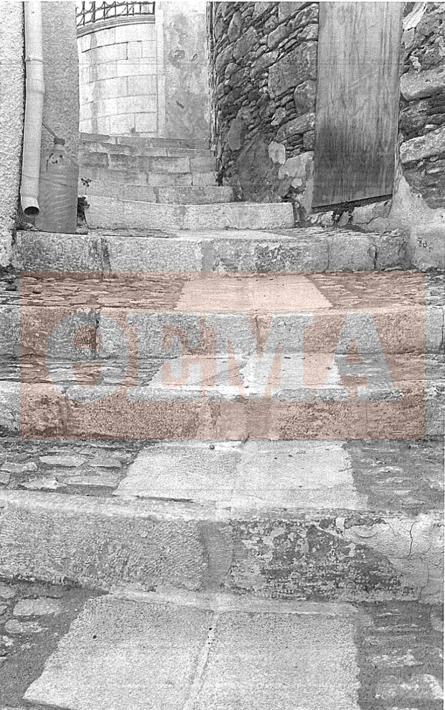 Φονικό στη Σύρο: Τα δύο μαχαίρια, τα 13.000 ευρώ και το οπλοστάσιο μέσα στο σπίτι, τι αποκαλύπτει η δικογραφία, δείτε φωτογραφίες ντοκουμέντα
