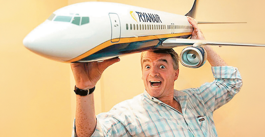  Ryanair: Το μοντέλο του low cost στα όριά του, το παράθυρο που έσπασε και οι καταγγελίες για κρυφές χρεώσεις και αυστηρά πρόστιμα