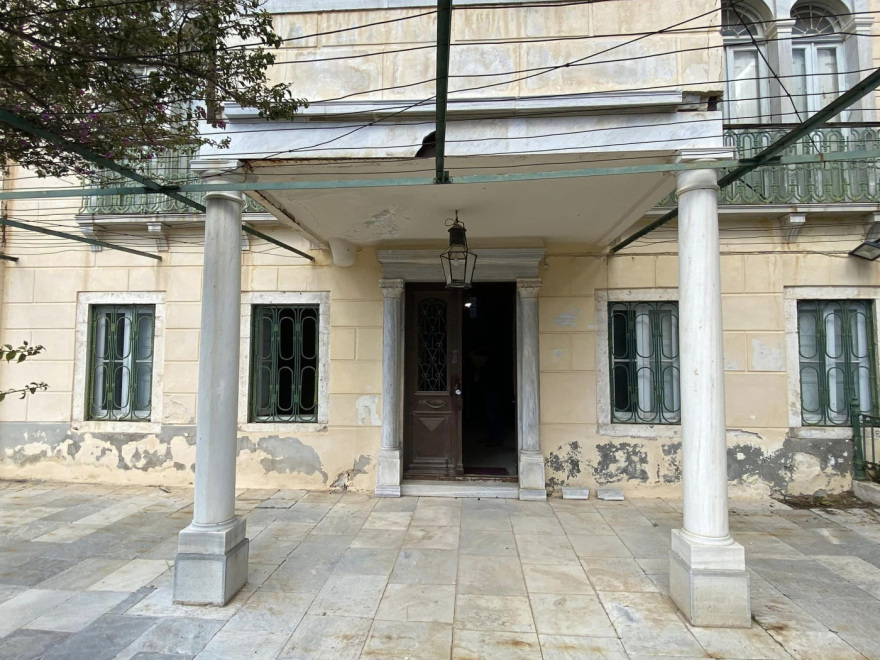 Νέα πνοή στο Αρχοντικό Βουβάλη: Ξεκινά η αποκατάσταση του ιστορικού μνημείου της Καλύμνου, δείτε εικόνες
