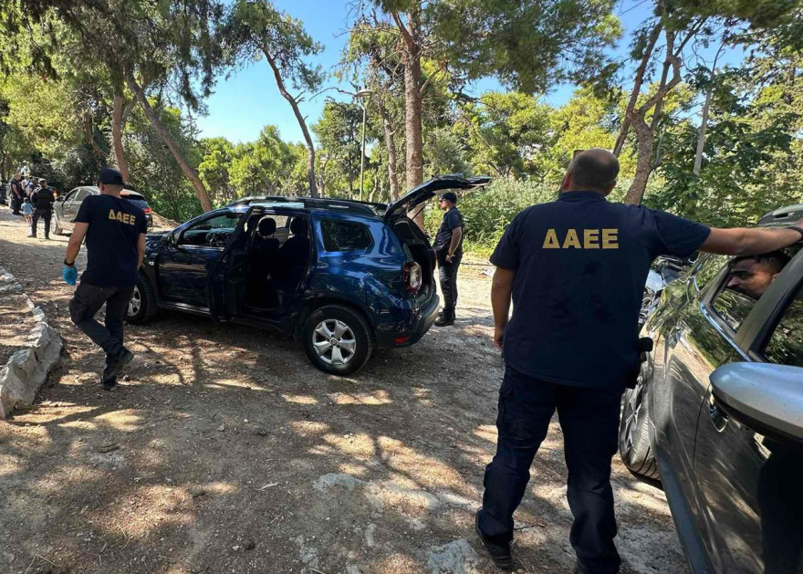 Τρεις συλλήψεις για την φωτιά στο παλιό κτίριο του Μπάντμιντον στο Πάρκο Γουδή
