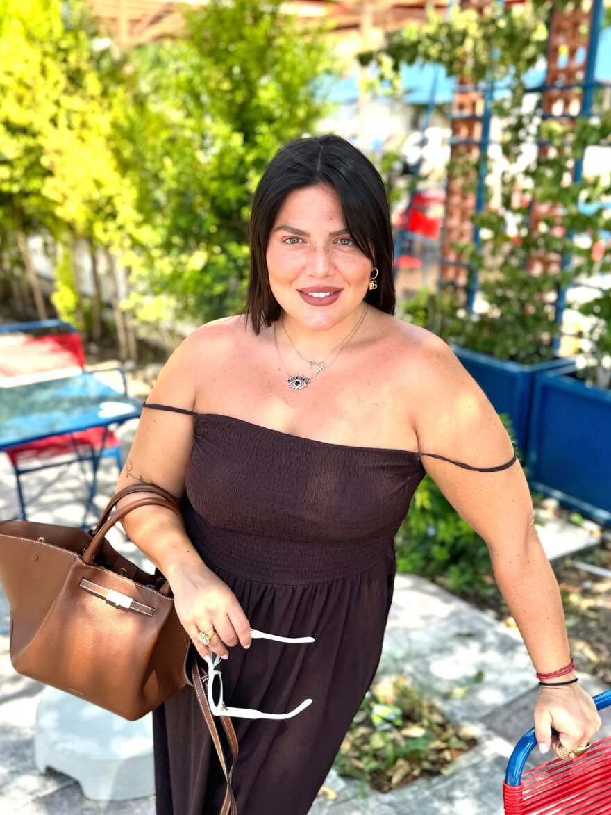 Με νέο λουκ η Δανάη Μπάρκα, η αλλαγή που έκανε στα μαλλιά της: «New, fresh hair, so don’t care», δείτε φωτογραφίες