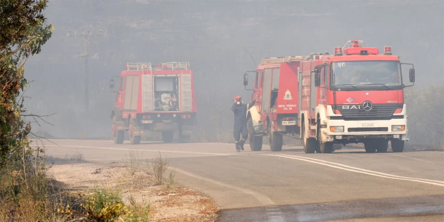 Οι τελευταίες στιγμές των δύο πυροσβεστών στο Ρέθυμνο: Ήταν μόλις 20 μέτρα από τους συναδέλφους τους, αλλά ο καπνός τους τύφλωσε