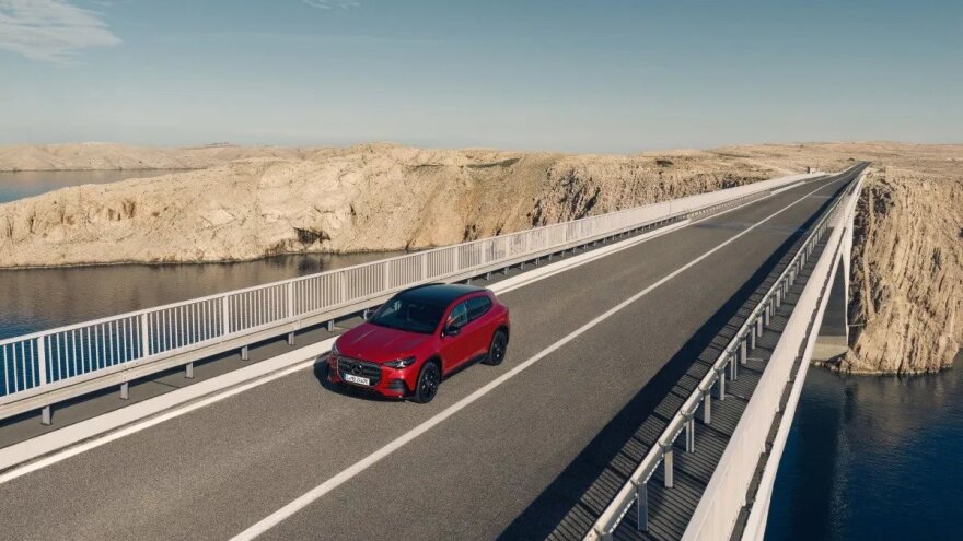 Αυτή είναι η νέα Mercedes-Benz GLA 
