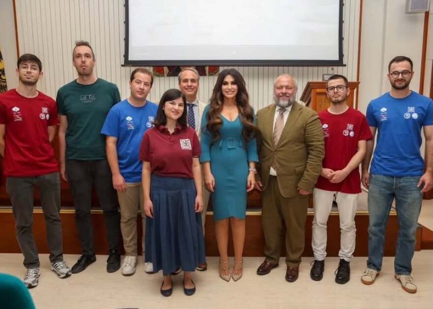 Η Κίμπερλι Γκιλφόιλ επισκέφθηκε το Ιερό Κοινόβιο Ευαγγελισμού της Θεοτόκου στην Χαλκιδική