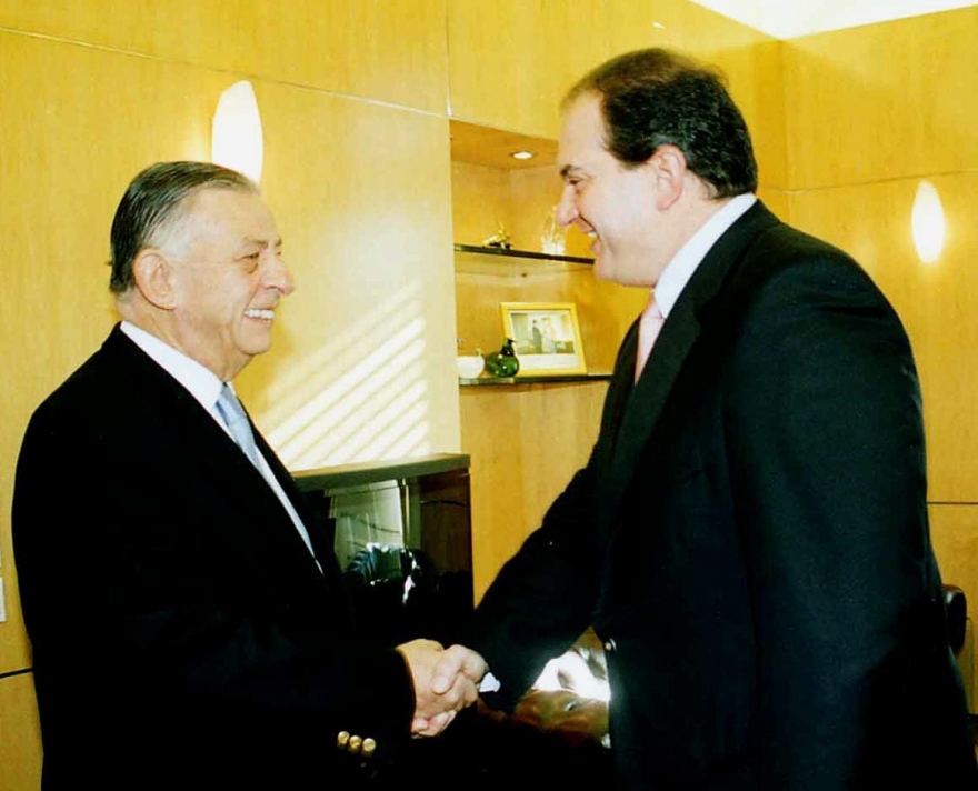 Γιάννης Βαρβιτσιώτης: Η διαδρομή ζωής της «ζωντανής ιστορίας» της ΝΔ και θεματοφύλακα του Καραμανλισμού