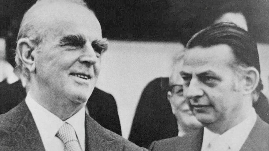 Γιάννης Βαρβιτσιώτης: Η διαδρομή ζωής της «ζωντανής ιστορίας» της ΝΔ και θεματοφύλακα του Καραμανλισμού