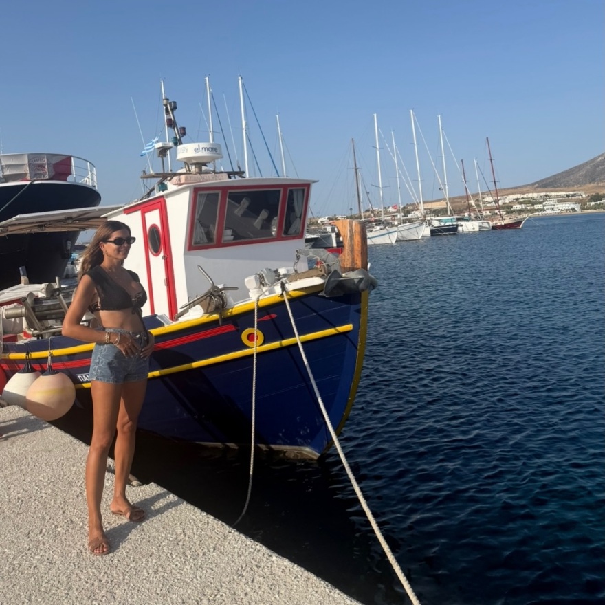 Σταματίνα Τσιμτσιλή: Οι φωτογραφίες από τις οικογενειακές διακοπές της στην Πάρο
