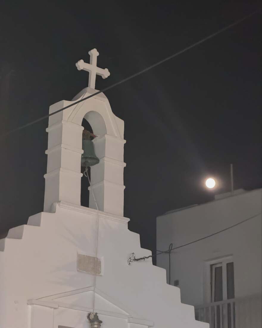 Καμίλα Καμπέγιο: Νέες εικόνες από τις διακοπές της στην Ελλάδα εντυπωσίασαν τους θαυμαστές της Η Καμίλα Καμπέγιο ανέβασε νέες φωτογραφίες από τις διακοπές της στην Ελλάδα