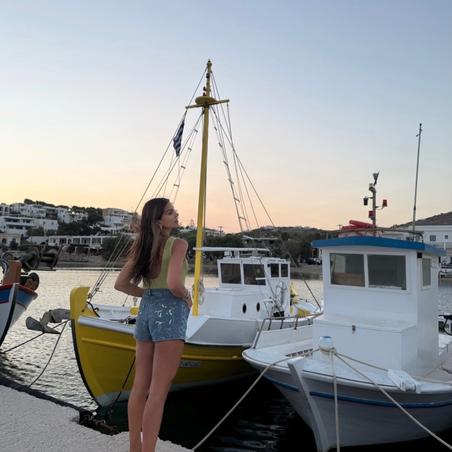 Σταματίνα Τσιμτσιλή: Οι φωτογραφίες από τις οικογενειακές διακοπές της στην Πάρο
