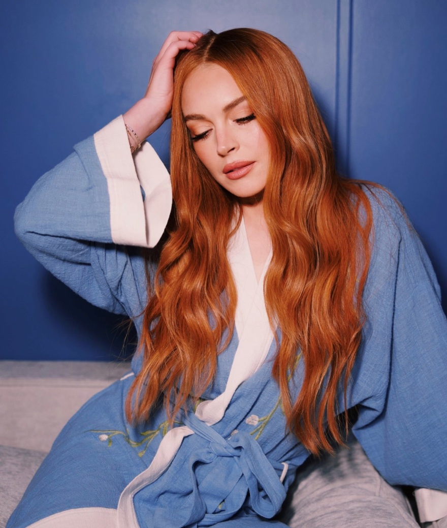 Η Λίντσεϊ Λόχαν έβαψε ξανά ginger τα μαλλιά της, δείτε φωτογραφίες