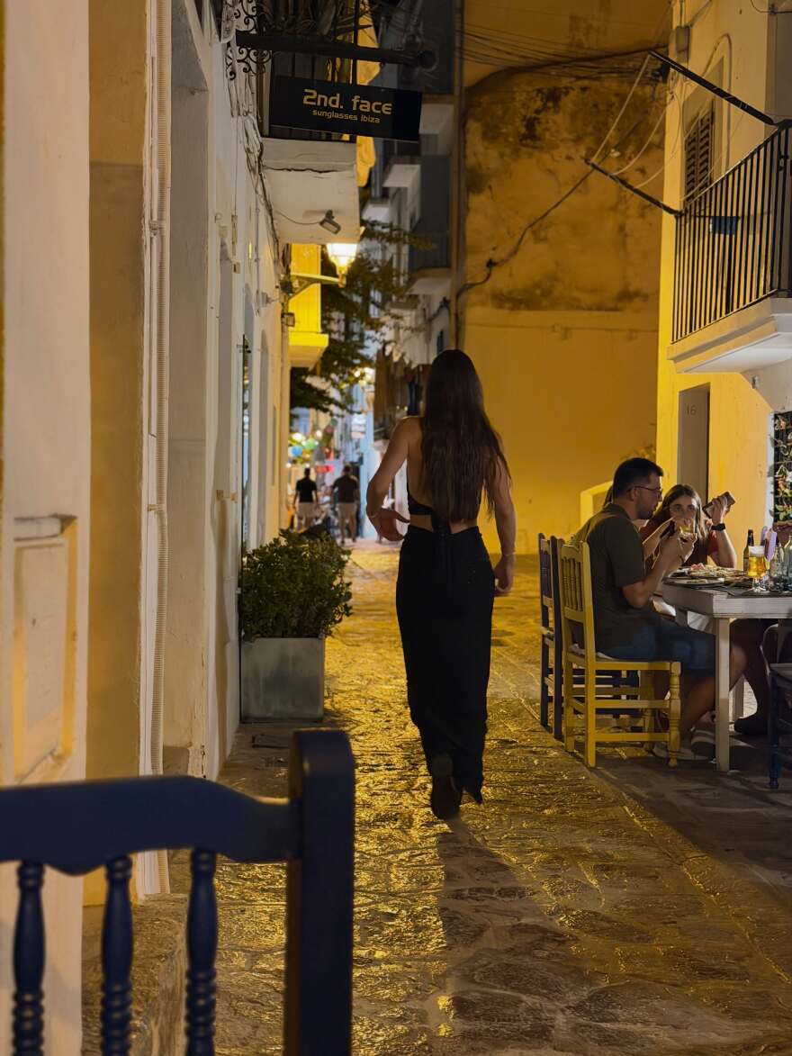 Σιμώνη Χριστοδούλου: Το φωτογραφικό άλμπουμ από το ταξίδι με τον Αντρέα Γεωργίου στην Ίμπιζα Η Σιμώνη Χριστοδούλου ανέβασε φωτογραφίες από το ταξίδι της με τον Αντρέα Γεωργίου στην Ίμπιζα