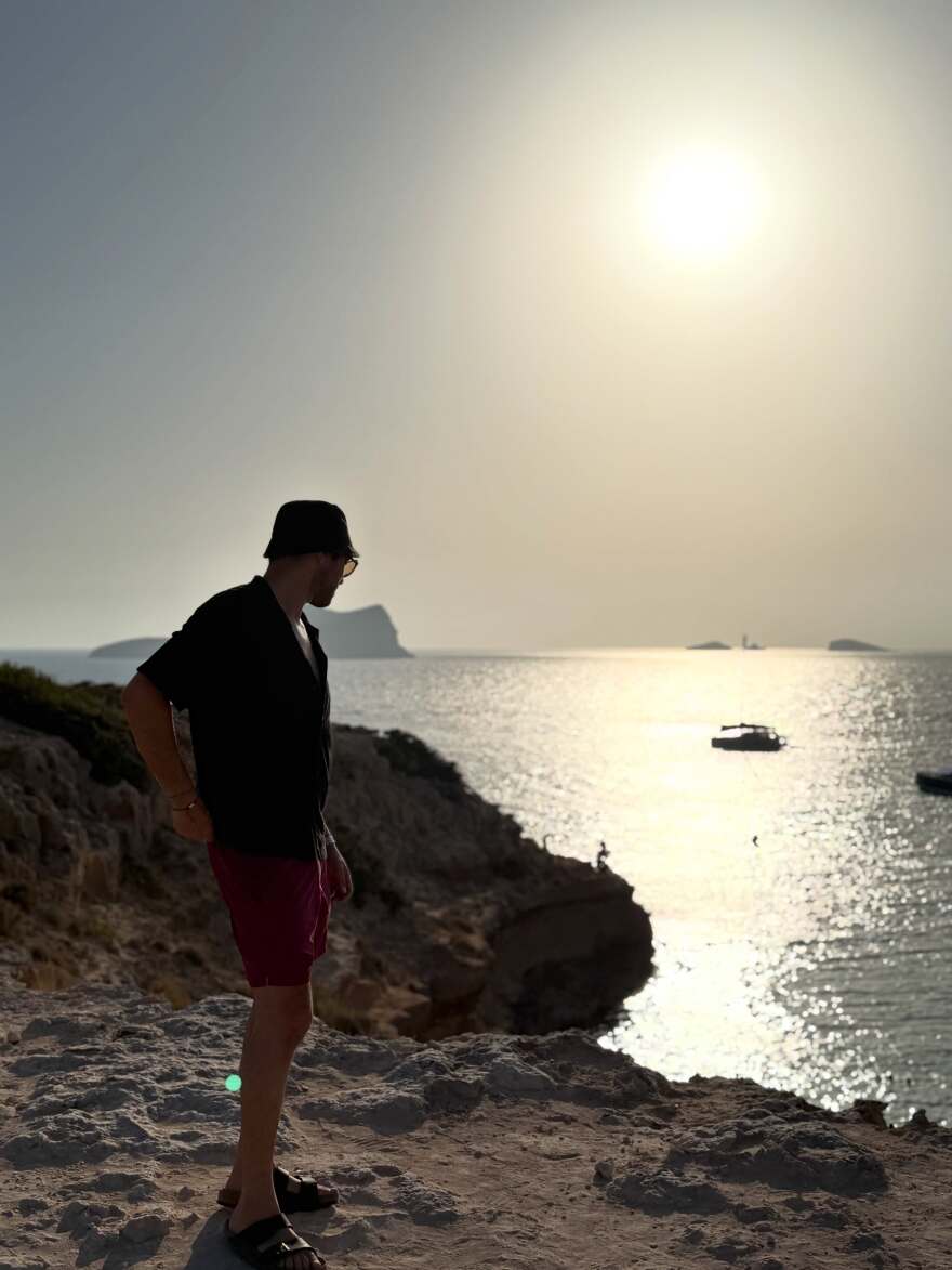 Σιμώνη Χριστοδούλου: Το φωτογραφικό άλμπουμ από το ταξίδι με τον Αντρέα Γεωργίου στην Ίμπιζα Η Σιμώνη Χριστοδούλου ανέβασε φωτογραφίες από το ταξίδι της με τον Αντρέα Γεωργίου στην Ίμπιζα