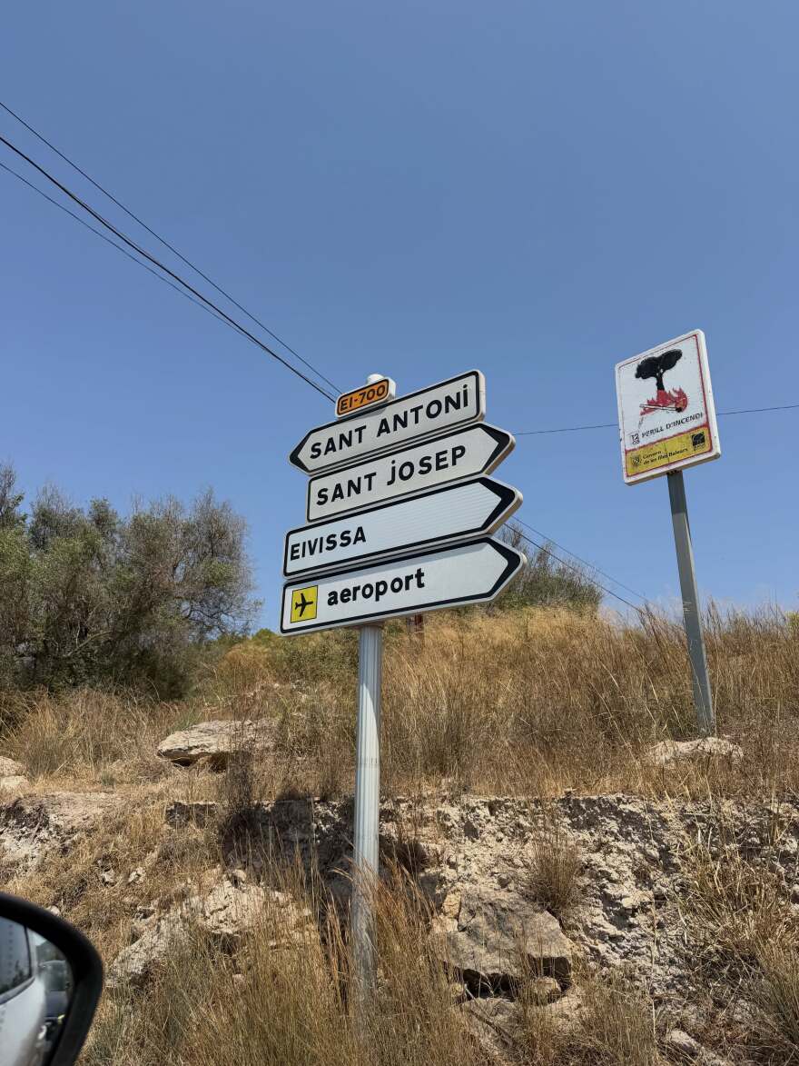 Σιμώνη Χριστοδούλου: Το φωτογραφικό άλμπουμ από το ταξίδι με τον Αντρέα Γεωργίου στην Ίμπιζα Η Σιμώνη Χριστοδούλου ανέβασε φωτογραφίες από το ταξίδι της με τον Αντρέα Γεωργίου στην Ίμπιζα