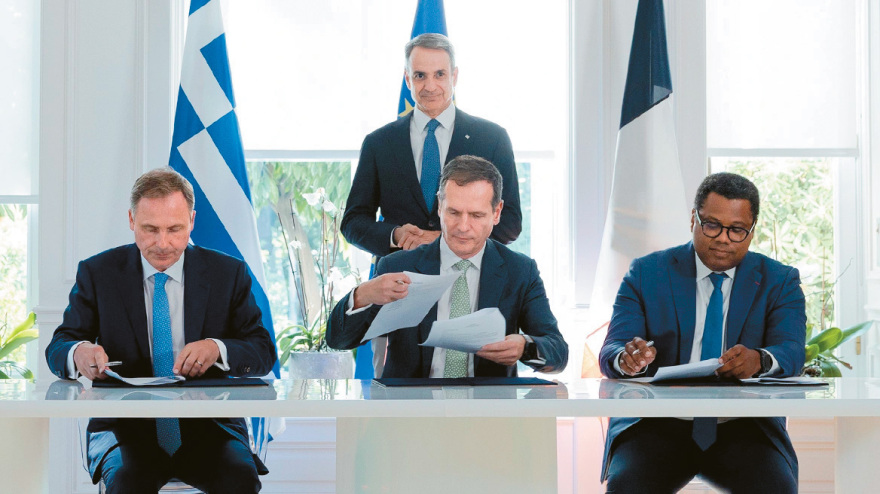 Η Γαλλία μπήκε στο καλώδιο, η Τουρκία... στην πρίζα: Σπασμωδικές κινήσεις της Άγκυρας με παραβιάσεις και αδιαλλαξία στο Κυπριακό