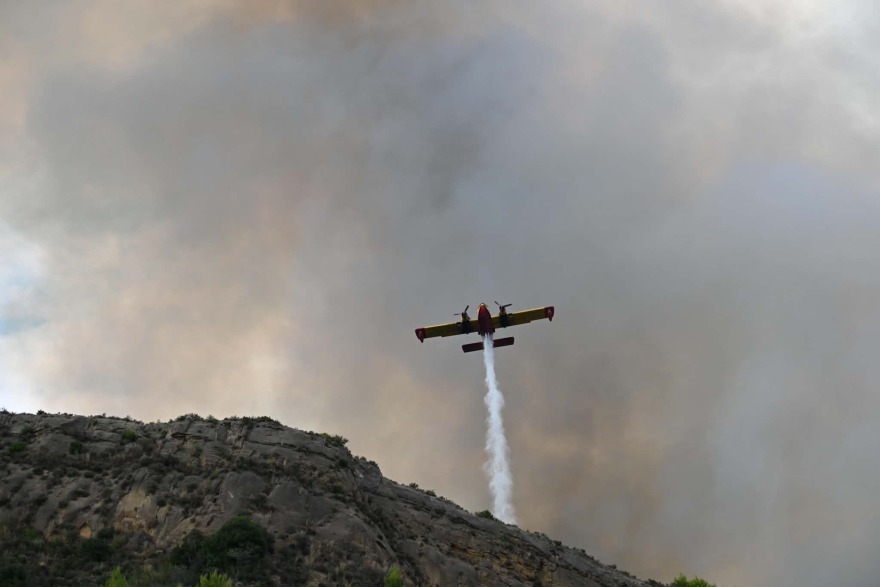 Καλύτερη η εικόνα της φωτιάς σε δάσος στο Μουζάκι Ηλείας, λέει ο αντιπεριφερειάρχης, επιχειρούν μόνο επίγειες δυνάμεις, δείτε βίντεο και φωτογραφίες