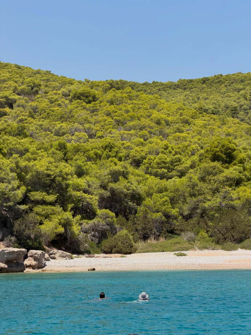 Αλεξάνδρα Νίκα: Η βόλτα με τα παιδιά της με σκάφος, δείτε φωτογραφίες