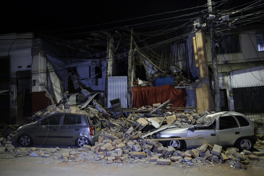 Σεισμός στην Κολομβία: Πάνω από 180 νεκροί και 1.310 τραυματίες, μάχη με το χρόνο στα συντρίμμια για να βρουν αγνοουμένους