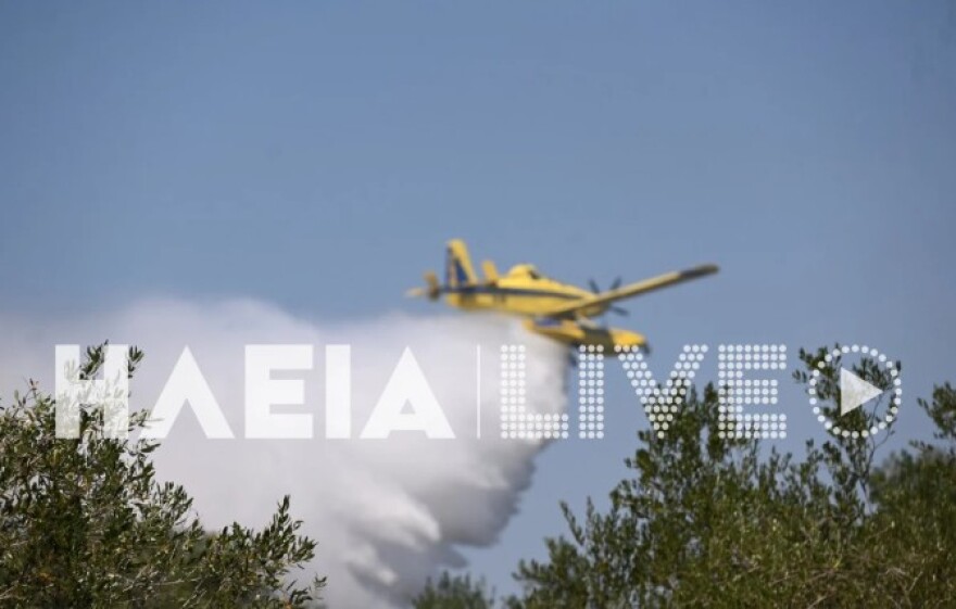 Φωτιά στο Χάβαρι Ηλείας, σηκώθηκαν 5 αεροσκάφη