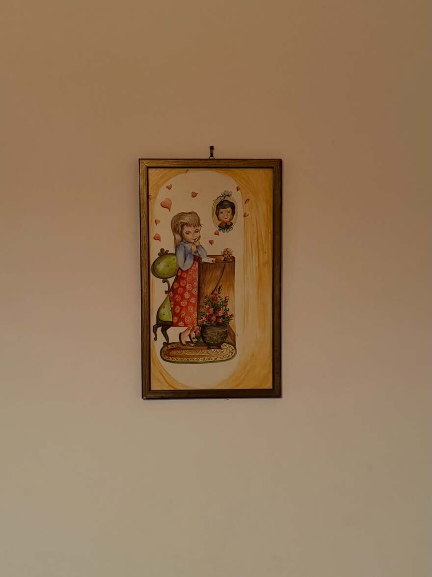Ο Φάνης Λαμπρόπουλος κάνει διακοπές στο χωριό του στο Αίγιο και δείχνει φωτογραφίες από το σπίτι του