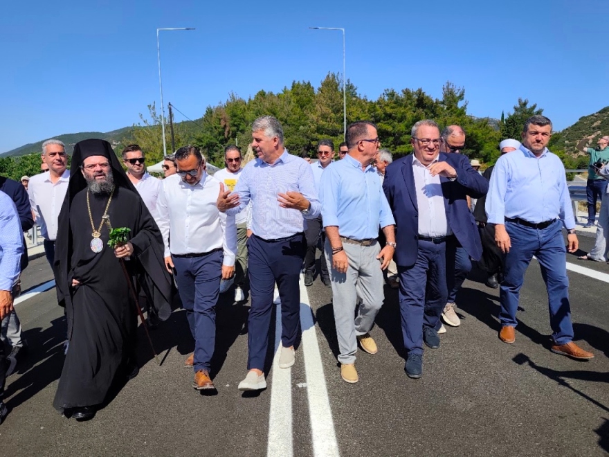 Παραδόθηκε η νέα γέφυρα του Κομψάτου στην Ροδόπη, εννέα χρόνια μετά την κατάρρευσή της, δείτε εικόνες