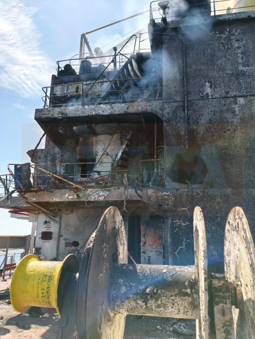Χτυπήθηκε ελληνόκτητο bulk carrier ανοικτά του Νοβοροσίσκ στη Μαύρη Θάλασσα, διασώθηκαν οι 21 ναυτικοί, δείτε φωτογραφίες