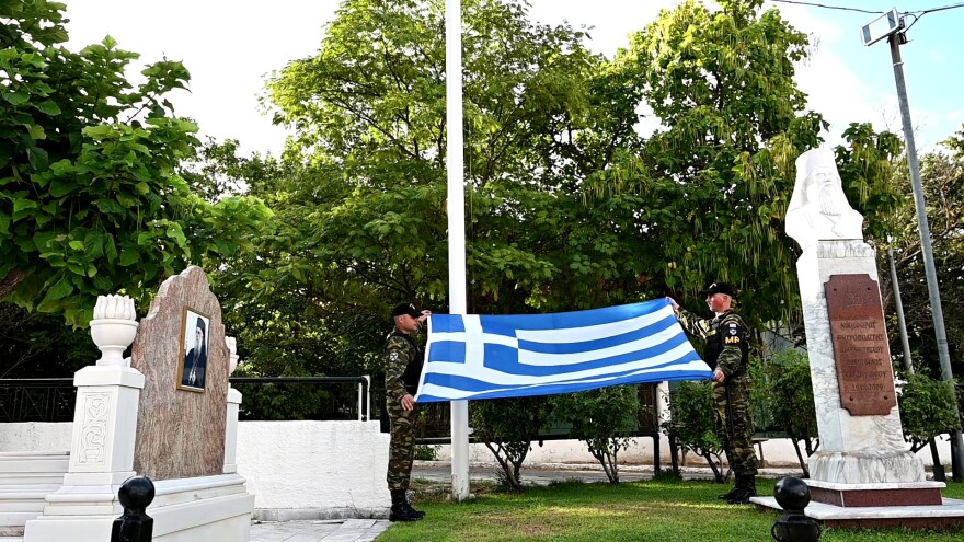 «Μια Σημαία, μια Ελλάδα»: Το βίντεο του ΓΕΣ με την έπαρση της ελληνικής σημαίας από την ηπειρωτική χώρα έως τα νησιά