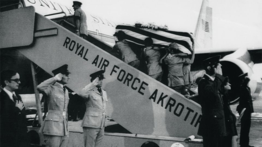 52 χρόνια από τη δολοφονία του Αμερικανού πρέσβη στην Κύπρο: Οι ύποπτοι, το χαμένο αρχείο και το όπλο-μυστήριο