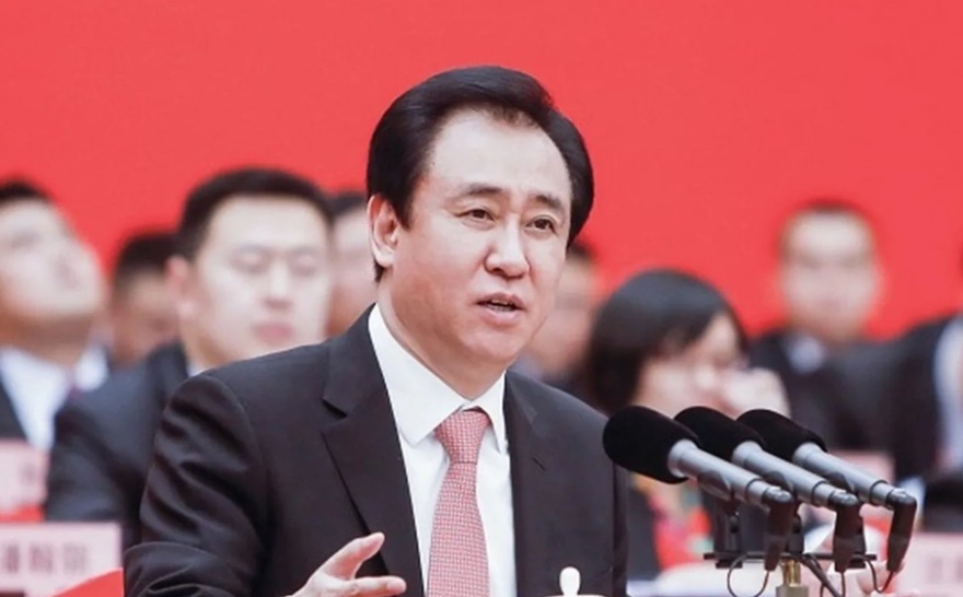 Τέλος εποχής για την Evergrande: Δικαστήριο διέταξε την εκκαθάρισή της μια μέρα μετά την ισόβια καταδίκη του ιδρυτή της