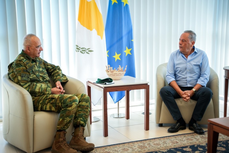 Στην Κύπρο ο Αρχηγός ΓΕΕΘΑ: Επισκέφθηκε τη Φρεγάτα «Νικηφόρος Φωκάς» και τα μαχητικά F-16 που σταθμεύουν στο νησί