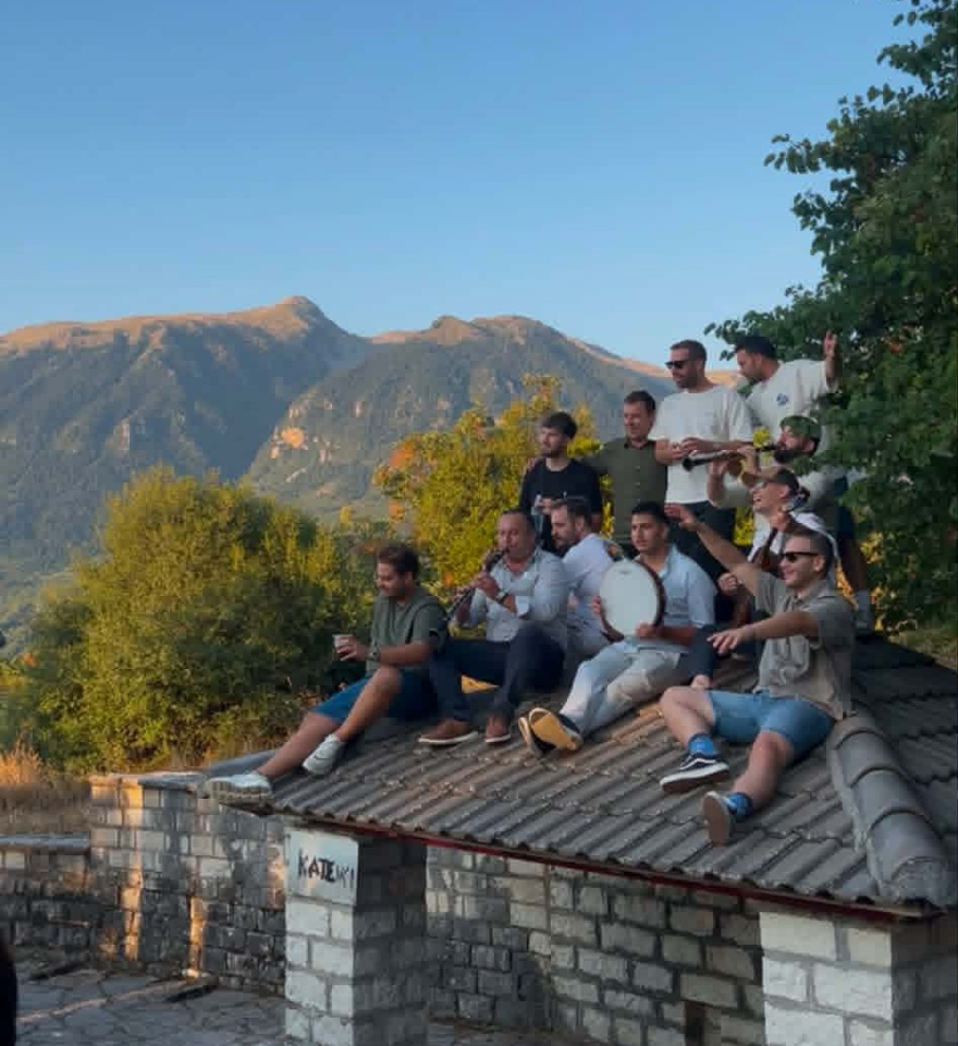 700 άτομα στο πανηγύρι της ακριτικής Καστάνιανης Πωγωνίου Ιωαννίνων τον Δεκαπενταύγουστο

