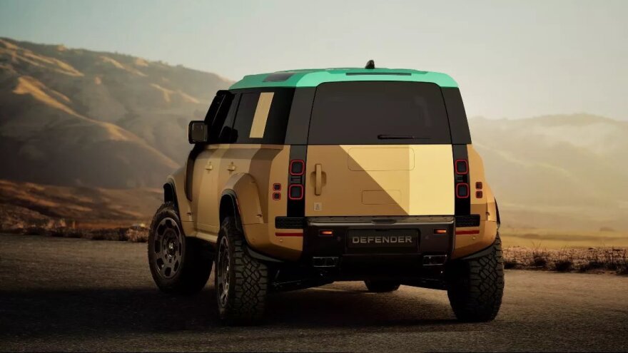 260818133733_land-rover-defender-dakar-4