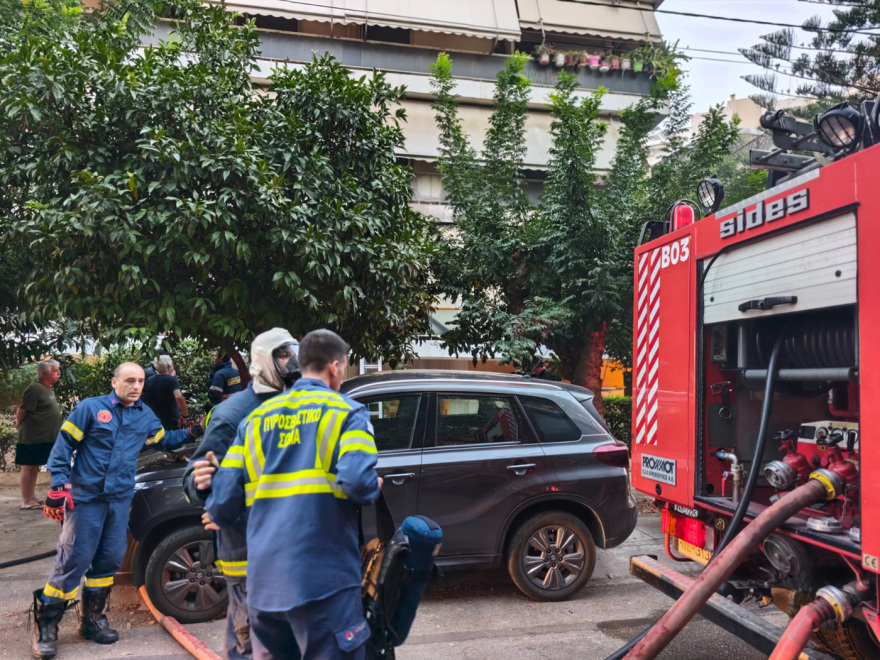 Φωτιά σε διαμέρισμα στη Νέα Σμύρνη
