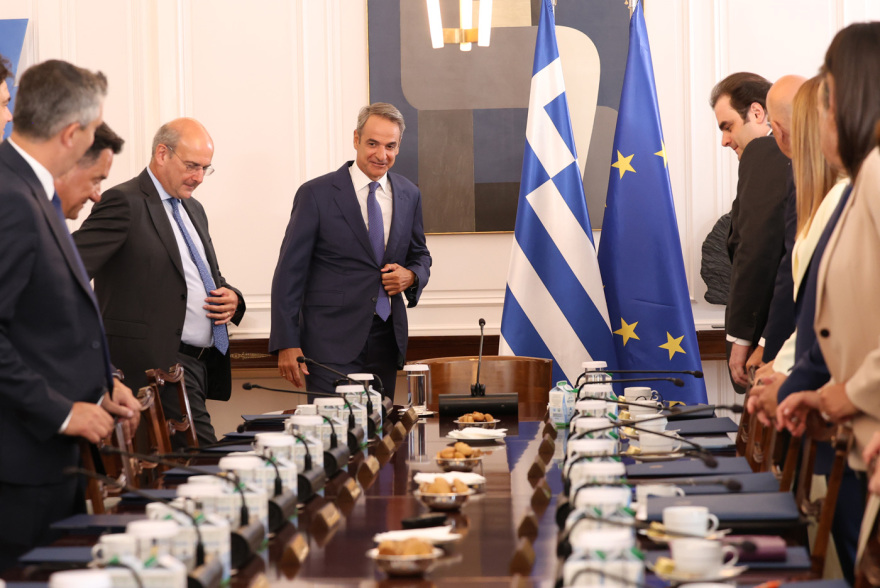 Μητσοτάκης στο υπουργικό: Στη ΔΕΘ ο οδικός χάρτης έως το 2030, με την Τουρκία δεν συζητάμε τίποτα πέραν ΑΟΖ και υφαλοκρηπίδας