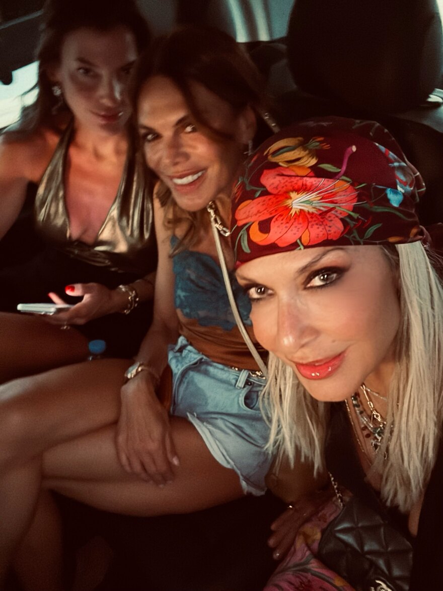 Το καλοκαίρι της Άννας Βίσση σε 20 φωτογραφίες: «Μερικές από τις πιο αξέχαστες στιγμές»