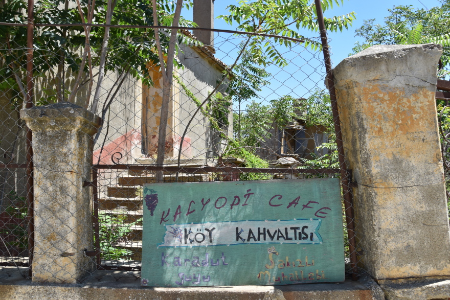 Οδοιπορικό του AFP σε Ίμβρο και Τένεδο: Εκατοντάδες Ρωμιοί επέστρεψαν, αλλά η ελληνική παρουσία παραμένει εύθραυστη