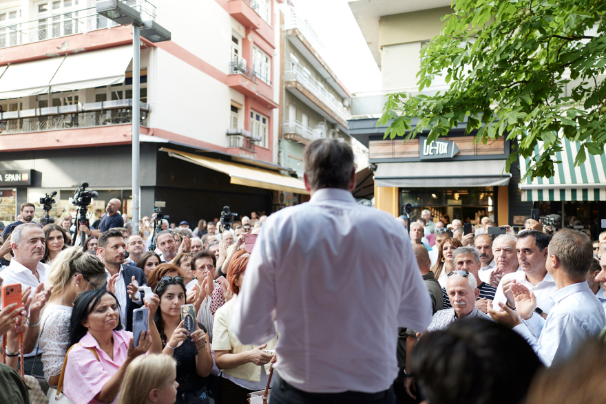 Μητσοτάκης από Κοζάνη: Πριν από τις εκλογές ο κατώτατος μισθός θα έχει ξεπεράσει τα 950 ευρώ