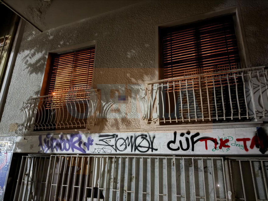 Φρίκη στην Κυψέλη: Βρέθηκε νεκρό βρέφος μέσα σε δοχείο που ήταν κρυμμένο σε βαλίτσα