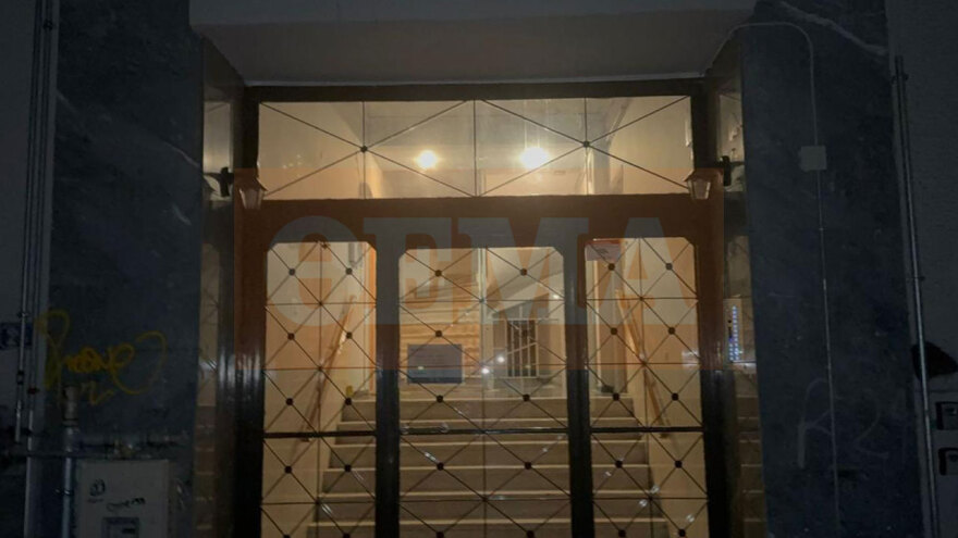Φρίκη στην Κυψέλη: Βρέθηκε νεκρό βρέφος μέσα σε δοχείο που ήταν κρυμμένο σε βαλίτσα